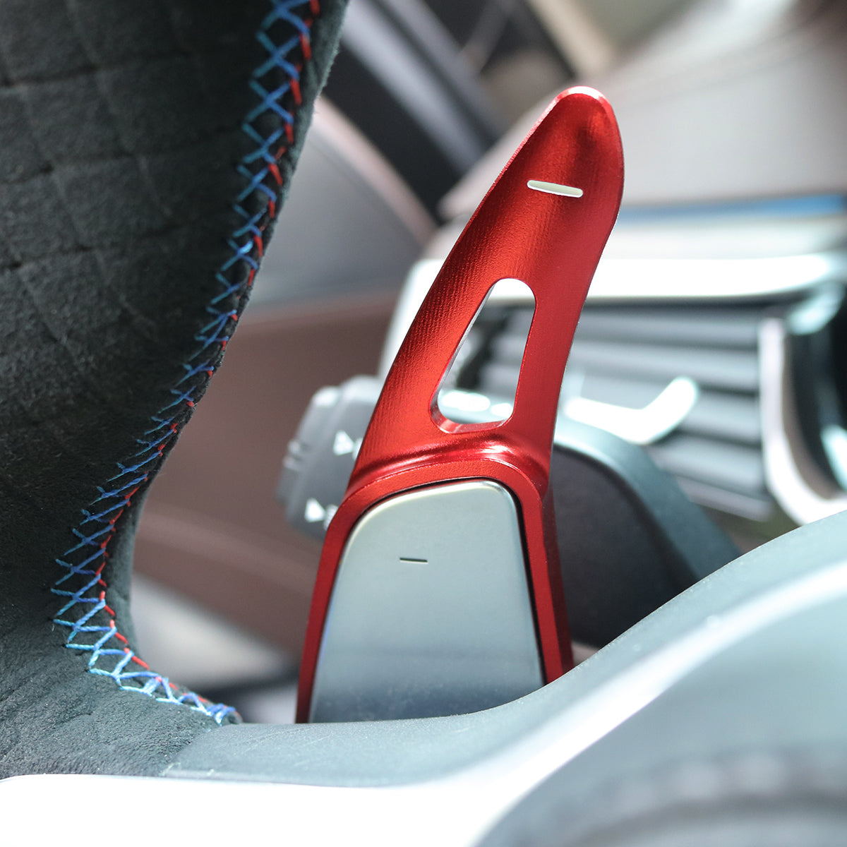Schaltwippen für BMW M3 / M4 / M5 / M8 / X4 / X5 / X6 M 2019-2023 - Mewant.de