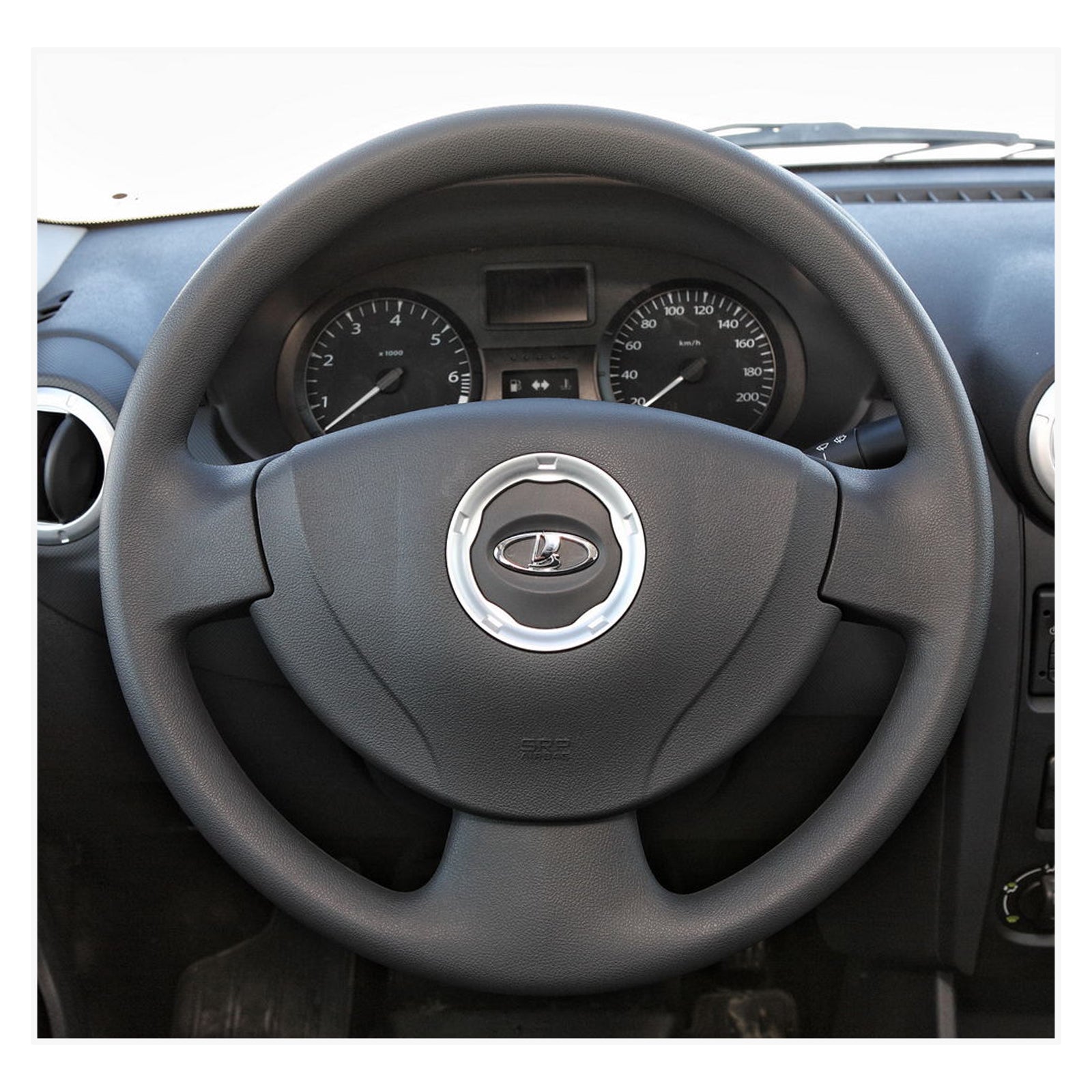 MEWANT Lenkradbezug für Renault Clio 2 2001-2008 / Twingo 2 2007-2014 - Mewant.de