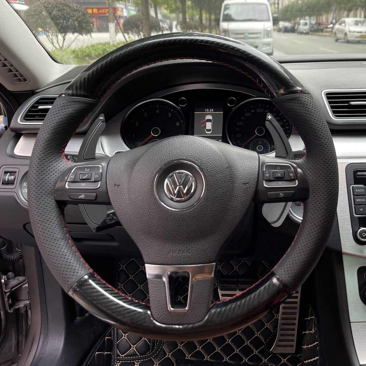 Schaltwippen für Volkswagen Tiguan / Golf / CC / Passat / Touran / Jetta / Sharan / EOS / Caddy / Amarok / California / Caravelle 2009-2016 - Mewant.de