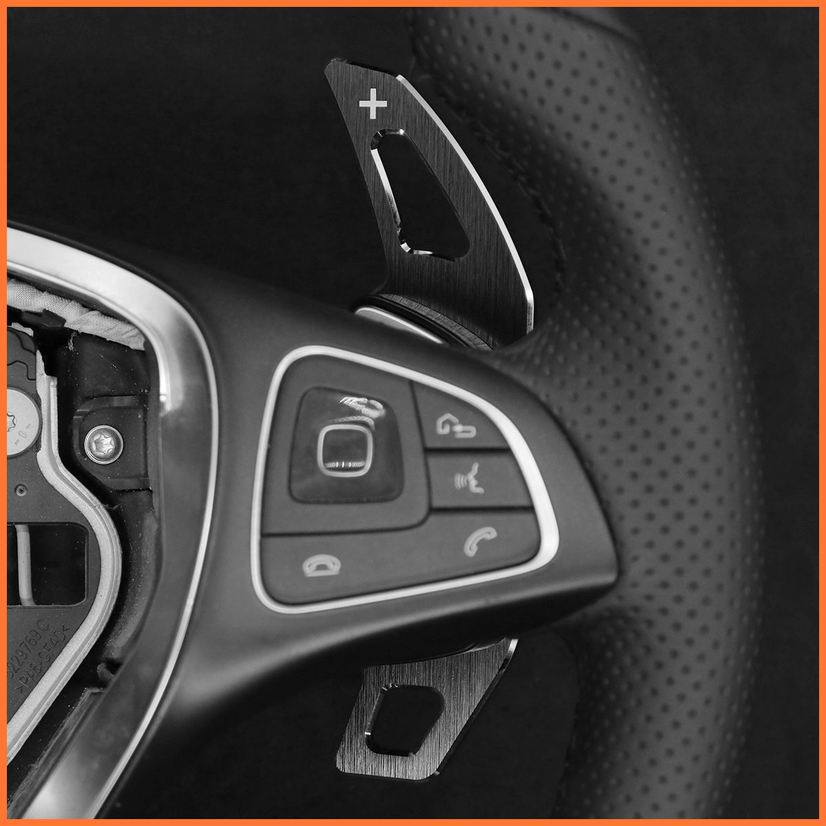Schaltwippen für Mercedes Benz C117 / C218 / W176 / W205 / W213 / W218 / W246 / W253 / W447 / X166 / X253 2014-2023 - Mewant.de