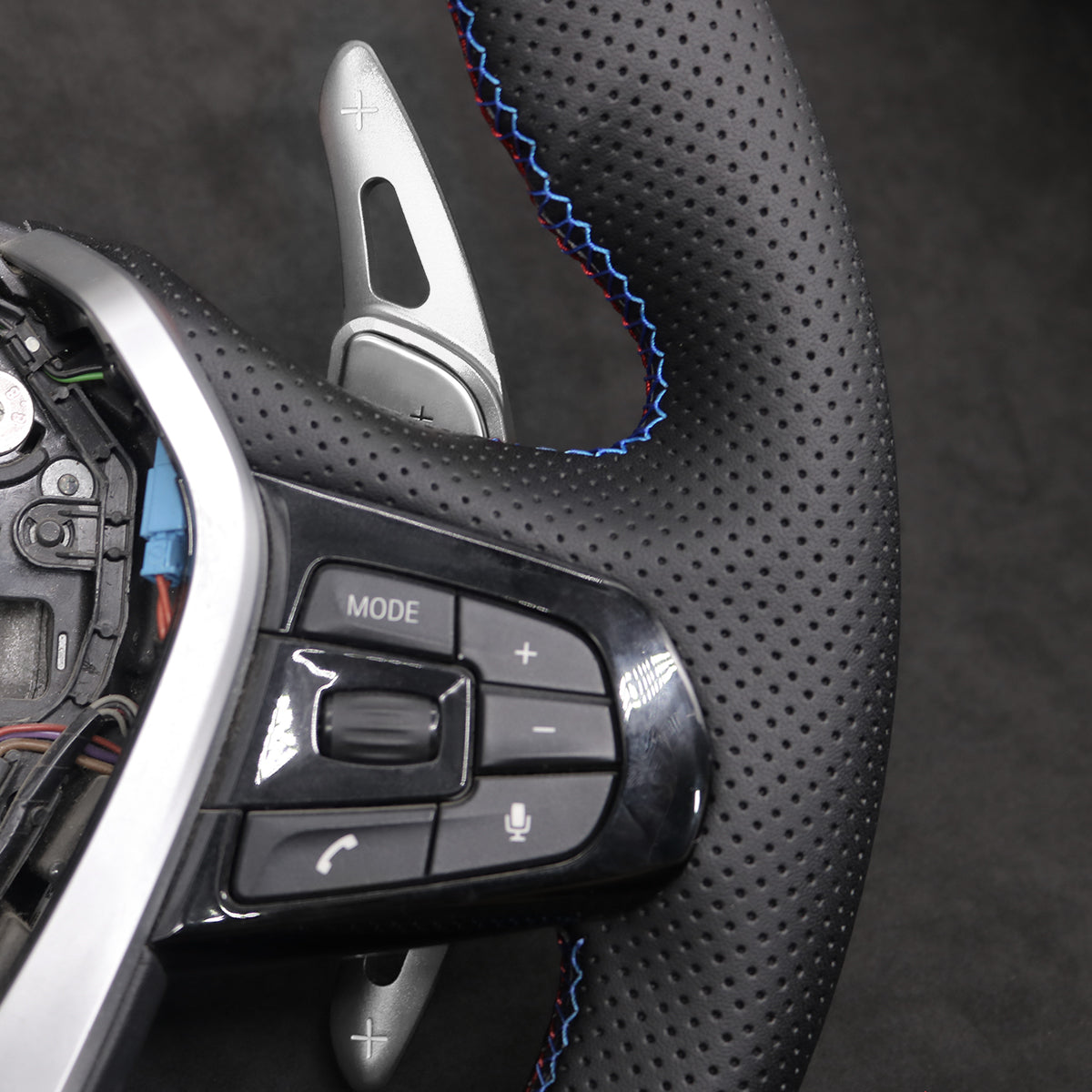 Schaltwippen für BMW G20 / G22 / X3 / X4 / X5 / X6 2018-2021 - Mewant.de