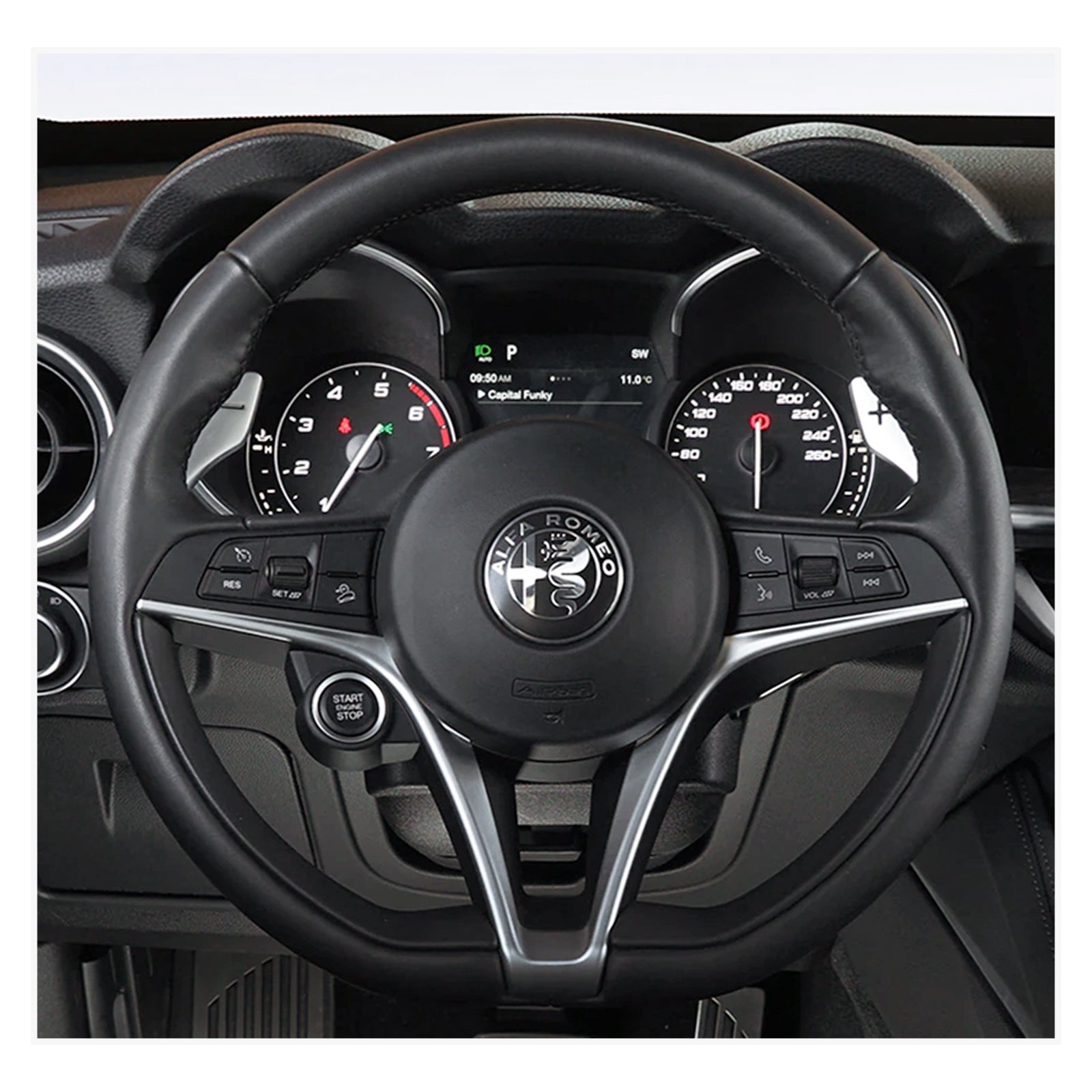 MEWANT Lenkradbezug für Alfa Romeo Giulia 2016-2020 / Stelvio 2017-2020 - Mewant.de