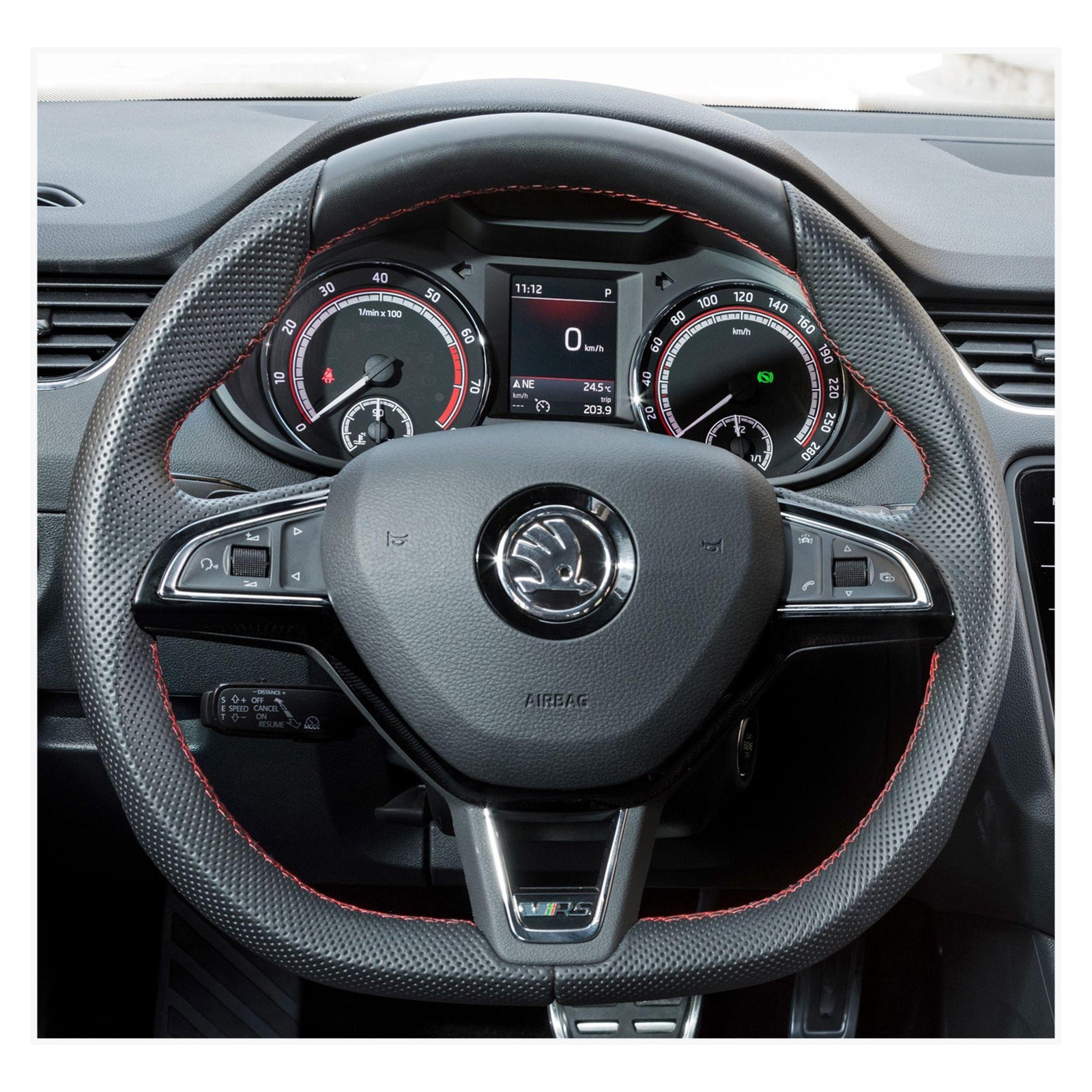 MEWANT Lenkradbezug für Skoda Octavia / Fabia / Kodiaq / Citigo 2015-2019 / Superb / Scala 2019 - Mewant.de