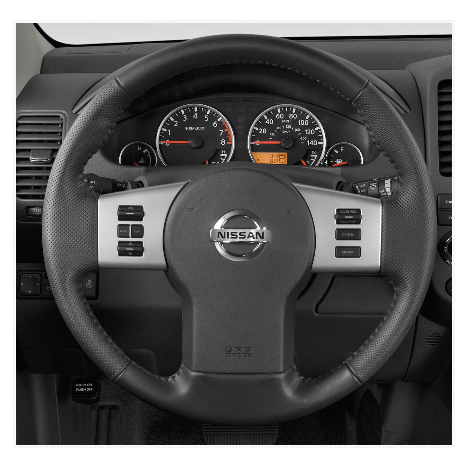 MEWANT Lenkradbezug für Nissan Navara 2005-2015 / Pathfinder 2005-2015 - Mewant.de