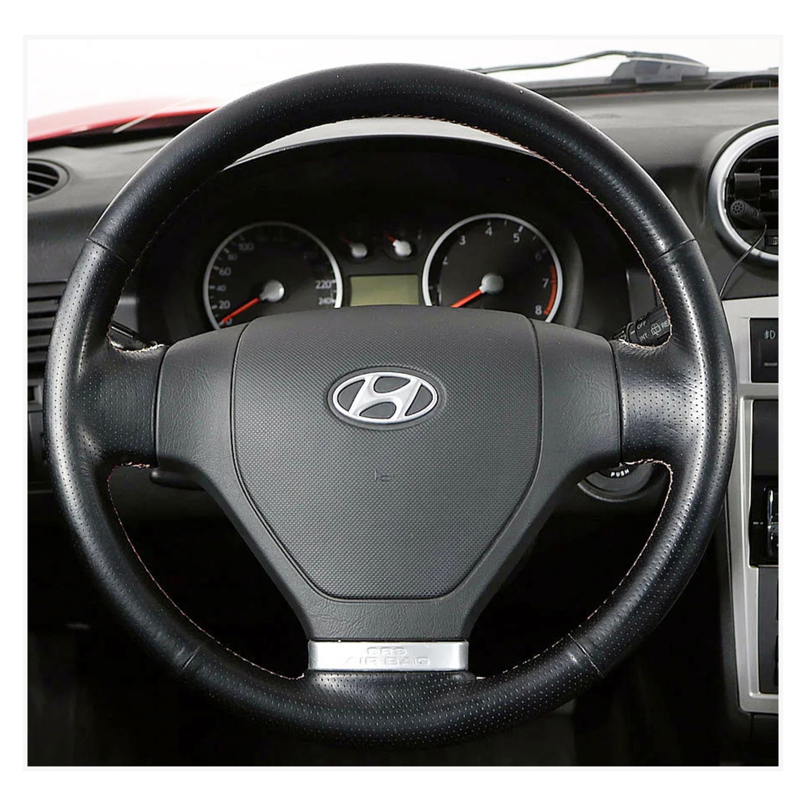 MEWANT Lenkradbezug für Hyundai Coupe 2002-2007 - Mewant.de