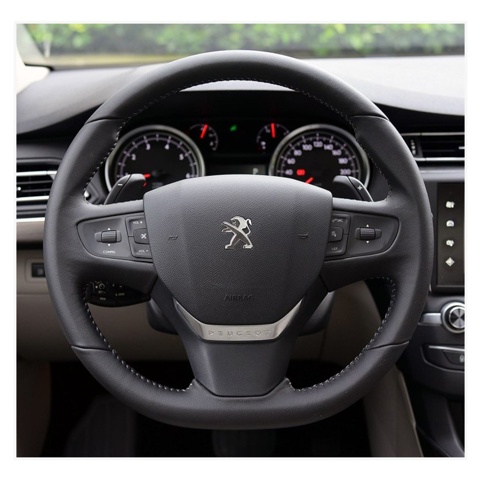 MEWANT Lenkradbezug für Peugeot Expert 2016-2022 / Traveller 2016-2022 - Mewant.de