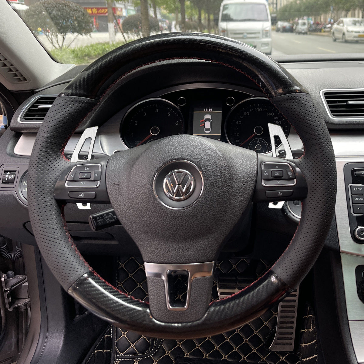 Schaltwippen für Volkswagen Tiguan / Golf / CC / Passat / Touran / Jetta / Sharan / EOS / Caddy / Amarok / California / Caravelle 2009-2016 - Mewant.de