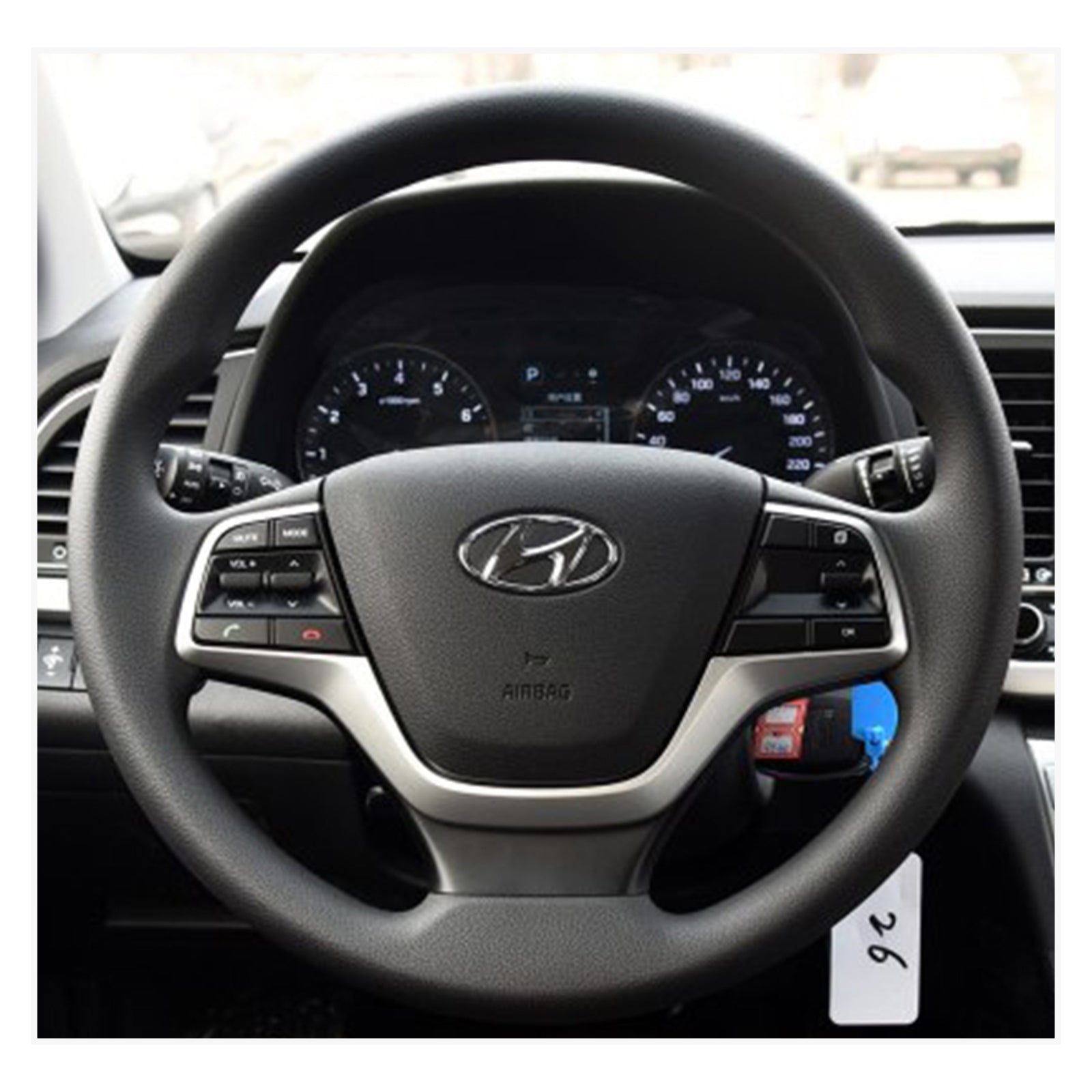 MEWANT Lenkradbezug für Hyundai Elantra VI 2016-2017 - Mewant.de