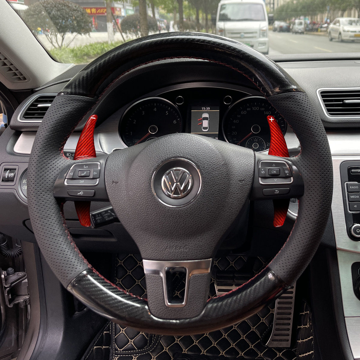Schaltwippen für Volkswagen Tiguan / Golf / CC / Passat / Touran / Jetta / Sharan / EOS / Caddy / Amarok / California / Caravelle 2009-2016 - Mewant.de