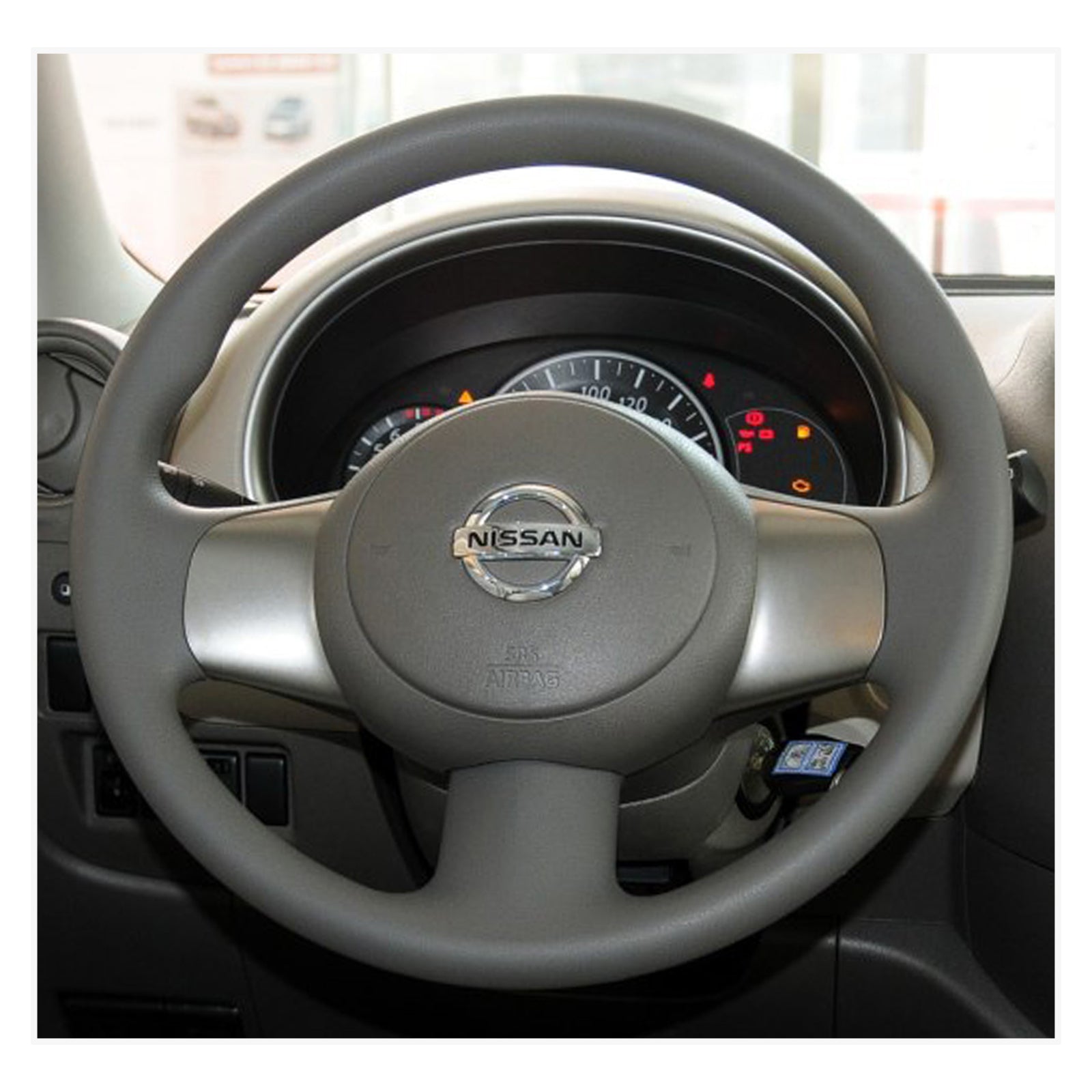 MEWANT Lenkradbezug für Nissan Cube 2008-2020 / Micra 2010-2017 - Mewant.de