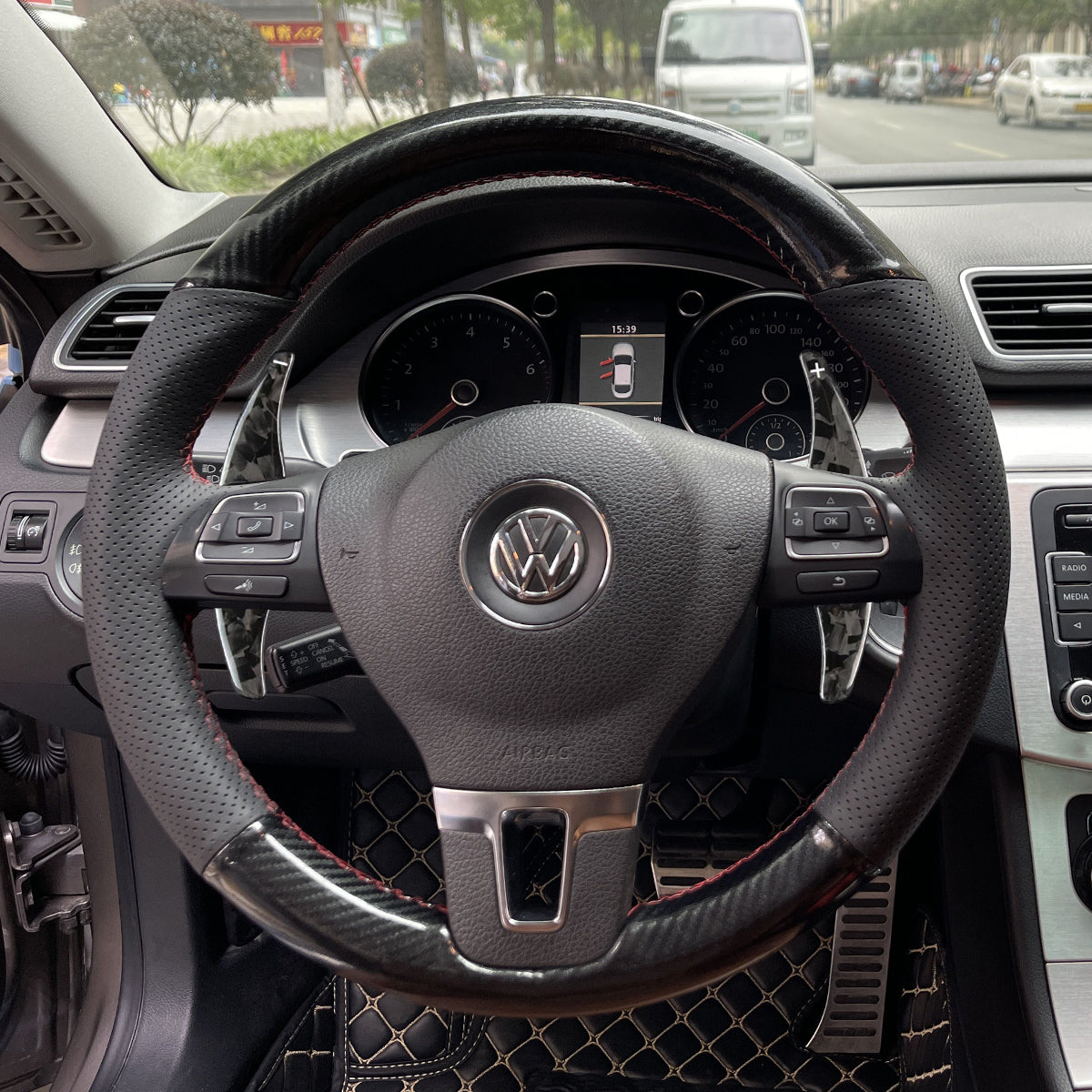 Schaltwippen für Volkswagen Tiguan / Golf / CC / Passat / Touran / Jetta / Sharan / EOS / Caddy / Amarok / California / Caravelle 2009-2016 - Mewant.de
