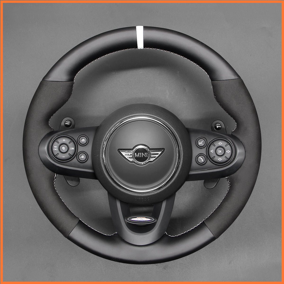 MEWANT Lenkradbezug für Mini (Hatchback/Mini) JCW 2014-2020 / Clubman JCW 2015-2020 / Clubman F54 JCW 2015-2020 / Convertible JCW 2016-2020 / Countryman JCW 2017-2020 - Mewant.de