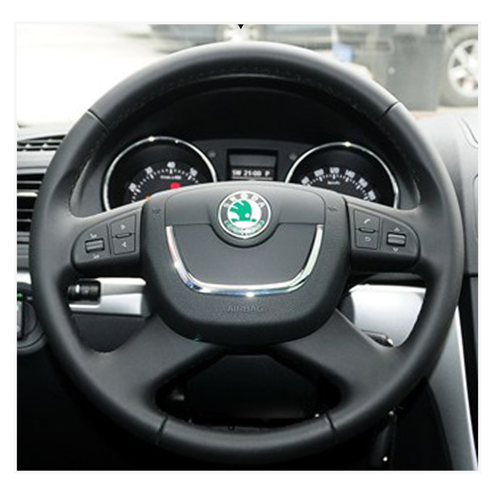 MEWANT Lenkradbezug für Skoda Octavia 2009-2013 / Citigo 2011-2012 / Roomster / Fabia / Superb 2008-2013 - Mewant.de