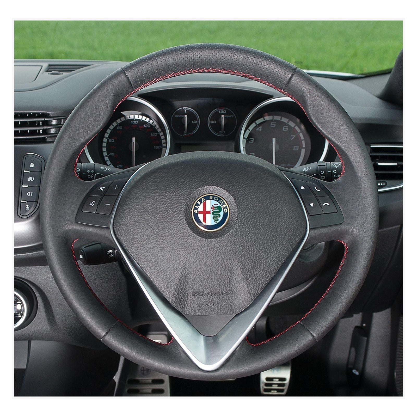 MEWANT Lenkradbezug für Alfa Romeo Giulietta 2014-2021 / MiTo 2014-2019 - Mewant.de